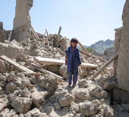 Est de l’Afghanistan : des milliers d’enfants en danger après un tremblement de terre