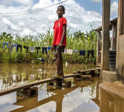 Plus de 1,5 million d’enfants en danger suite aux inondations dévastatrices au Nigeria