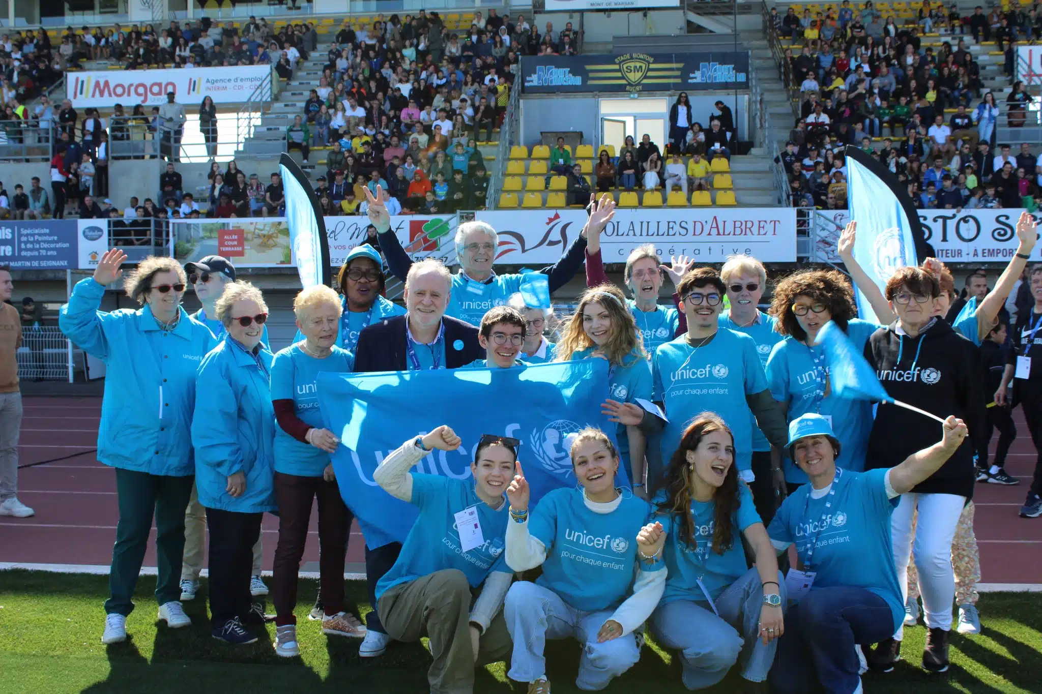 Dans le comité de Gironde, lors du match de gala à Mont-de-Marsan, où une vingtaine de bénévoles étaient présents, plus de 15 000 euros ont été récoltés en faveur de l'UNICEF. © UNICEF/France