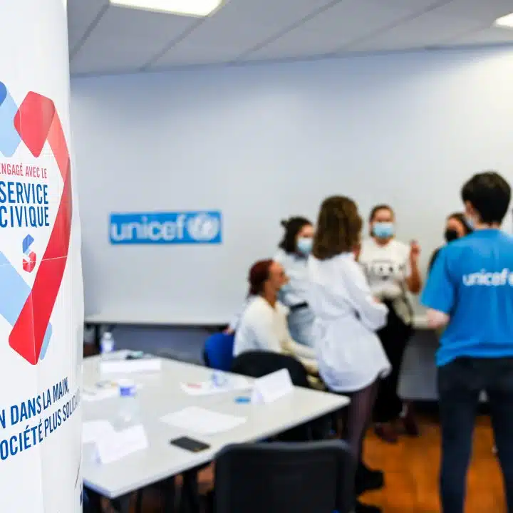 Formation des volontaires en service civique au sein de l'UNICEF France. ©UNICEF France/Léa Schneider