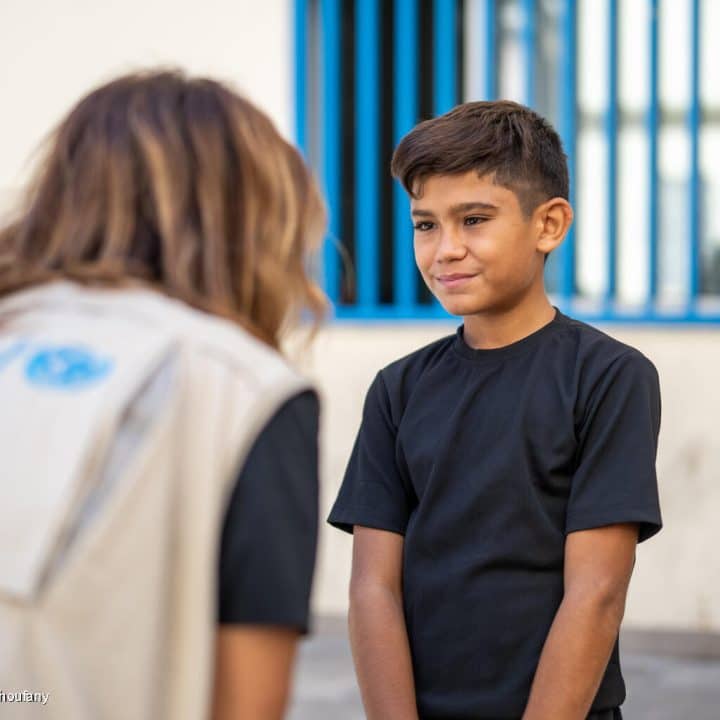 Mohammad, un garçon de 13 ans. Sa maison lui manque et il espère que la guerre prendra fin pour qu'il puisse retourner à l'école. © UNICEF/UNI655518/Choufany