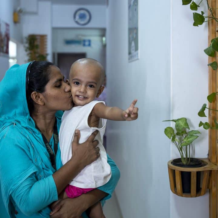 Depuis près de dix ans, Panna Akhter travaille aux côtés de l'UNICEF dans la ville de Gazipur au Bangladesh. © UNICEF/UNI591617/Himu